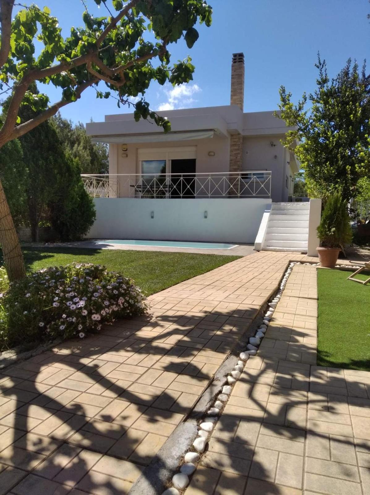 Cozy Villa Vita Lagonisi Kalivia Thorikou Exterior photo